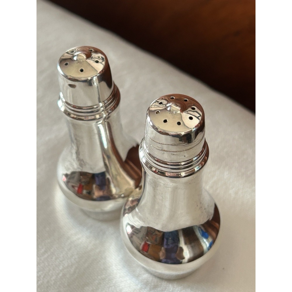 Vintage International‎ Silver, Silver Plated Salt & Pepper Shakers